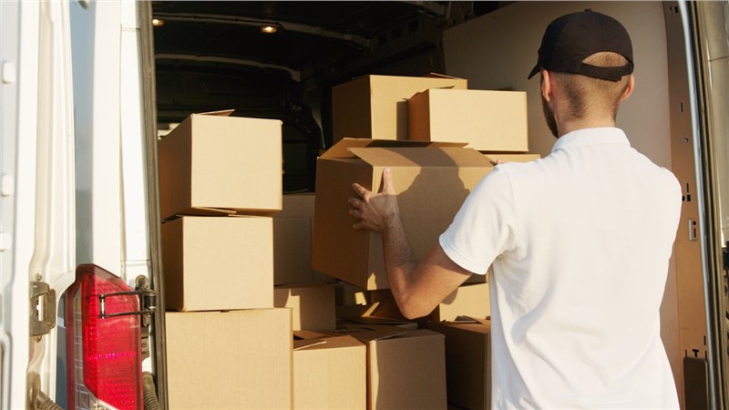 interstate movers bay area loading the van