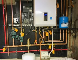 Plumbing Water Heater Photo 3