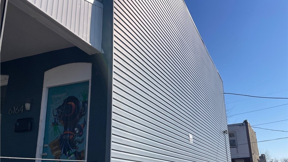 Close up view of vinyl siding on philadelphia home