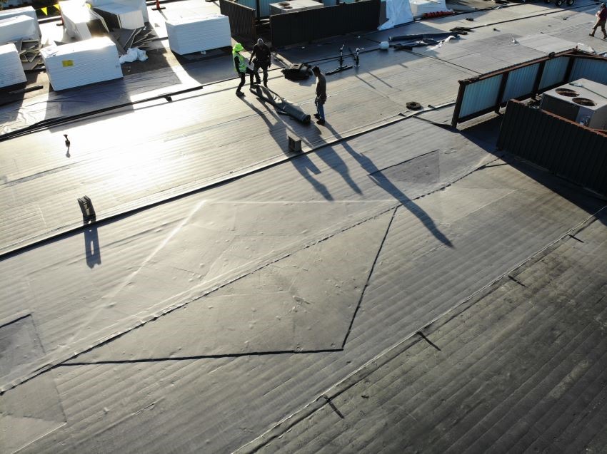 How to Choose the Right Commercial Roofing Contractor for Your Project