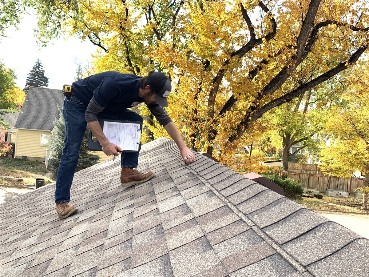 3 Reasons to Schedule a Roof Inspection This Summer