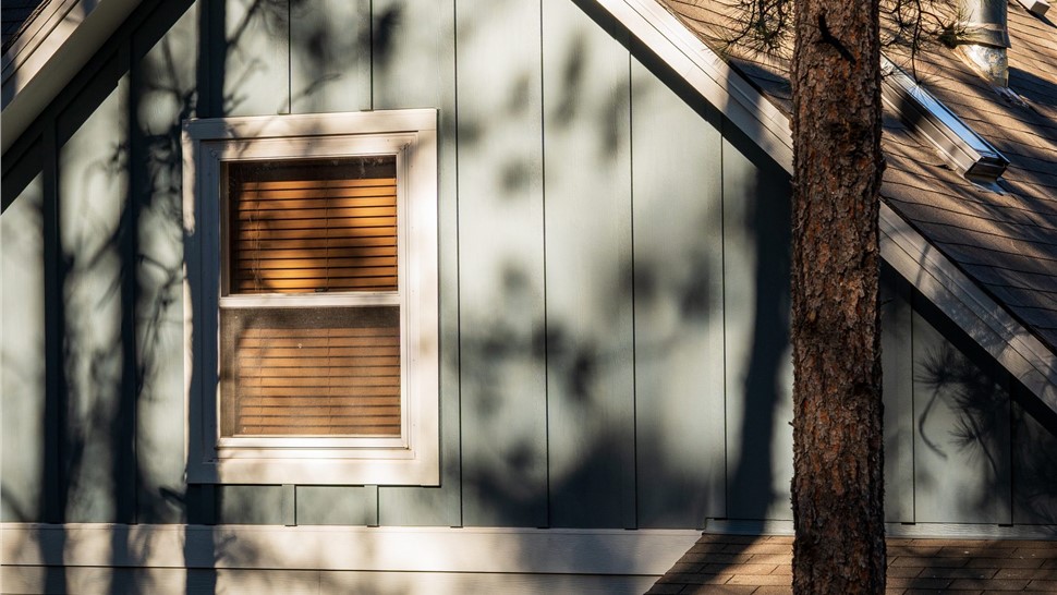 James Hardie gable detail on siding install in Lyons Colorado