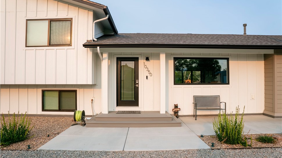 Longmont home after complete siding installation in James Hardie and GAF Armorshield II installation