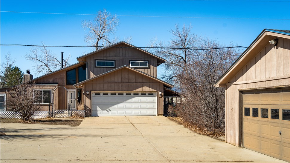 James Hardie siding installation in Longmont CO before