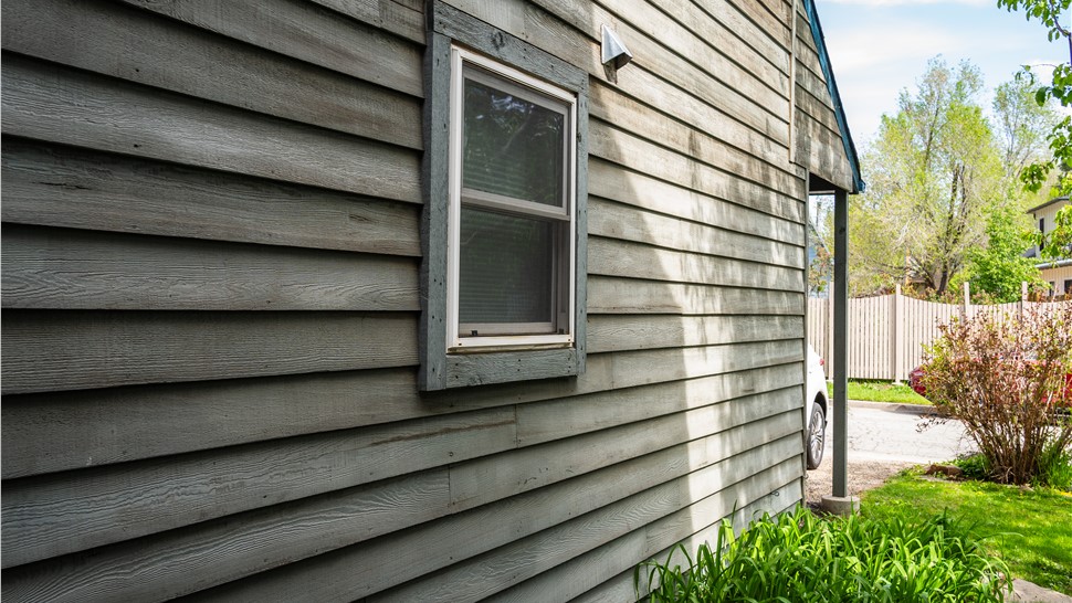 James Hardie siding installation in Boulder CO before