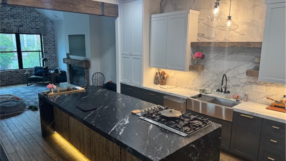 Kitchen Photo 16