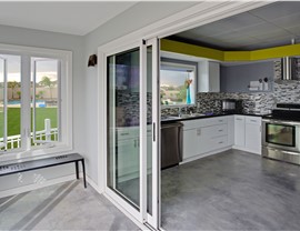 Glass Wall Systems - Panoramic Folding Doors Photo 3