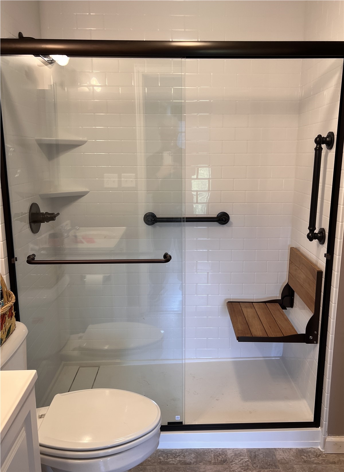 How Walk-In Showers Improve Functionality and Home Value